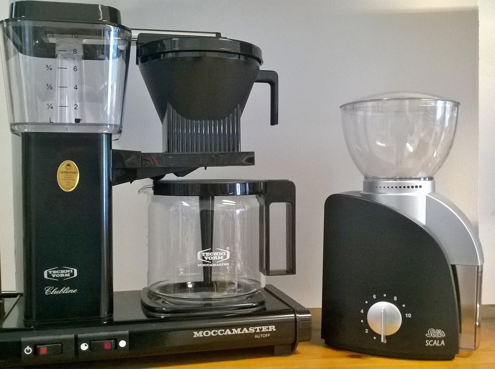 Moccamaster Filterkaffeemaschine und Solis Kaffeemühle